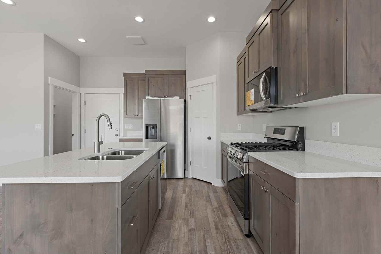 4699 Weatherby Way - Photo 6 of 37