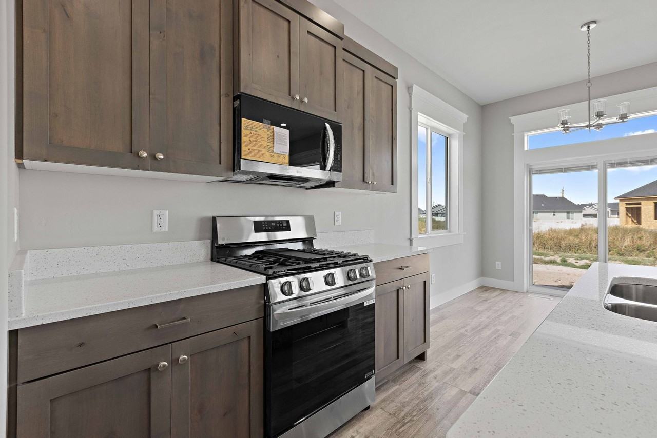 4699 Weatherby Way - Photo 7 of 37