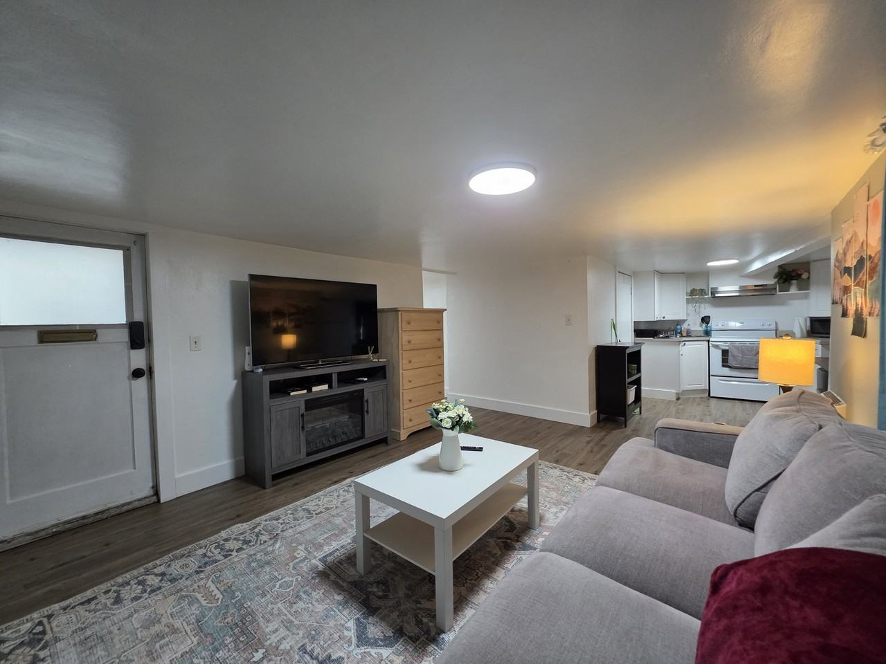 295 1/2 15th St. NE Salem, OR 97301 - Photo 7 of 23