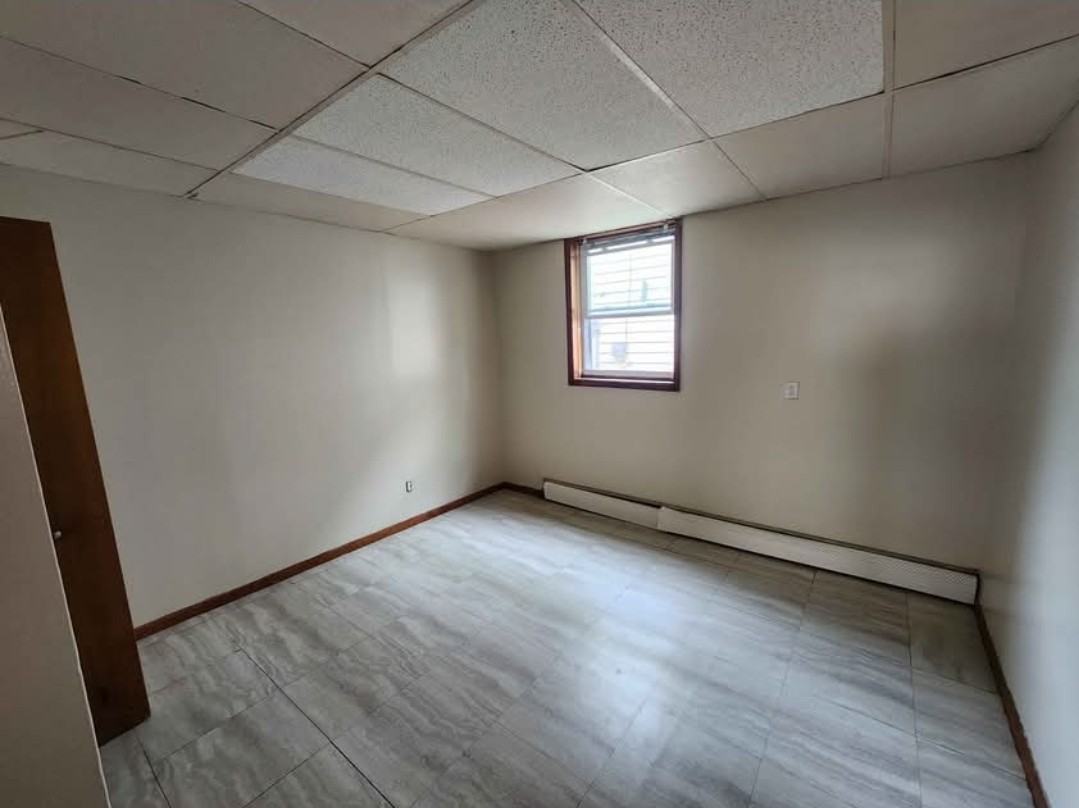 1130 East 9th Street - Photo 5 of 17