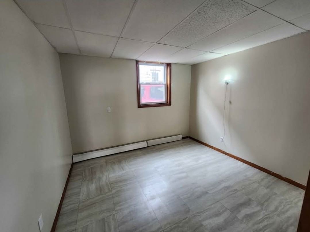 1130 East 9th Street - Photo 6 of 17