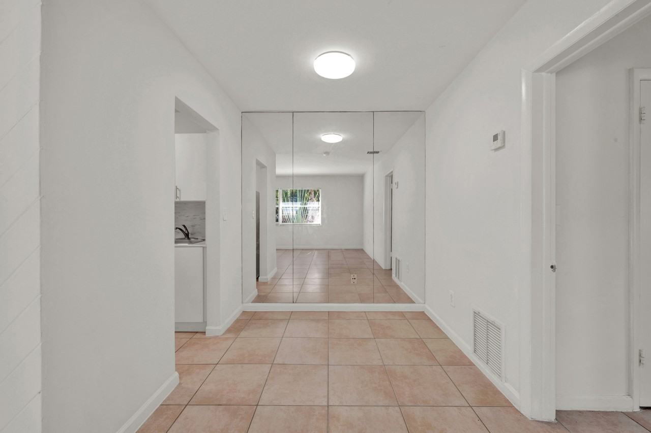 223 Antilla Ave. - Photo 3 of 15