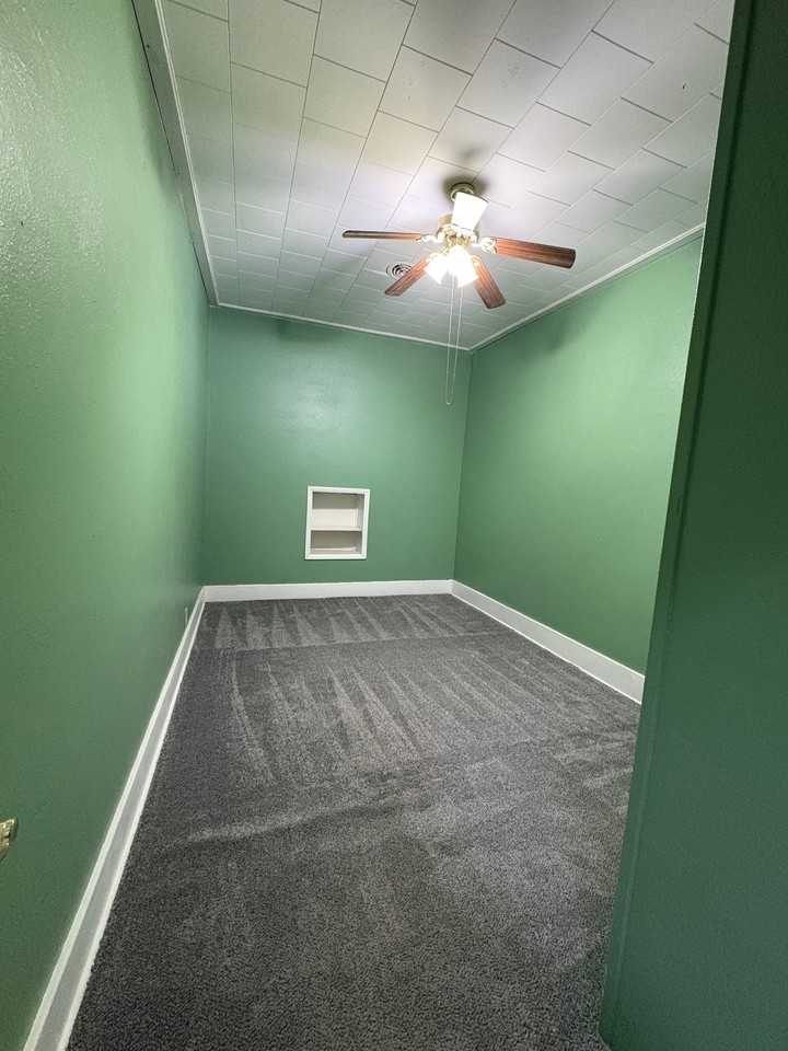 210 1/2 West Central Avenue - Photo 4 of 11