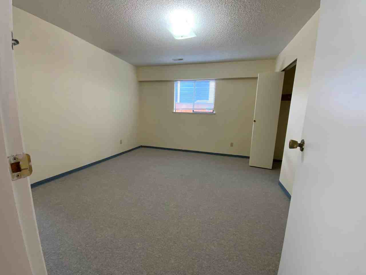 9372 Kingsley Crescent - Photo 3 of 7