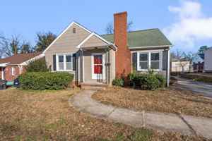 featured image of 3223 Anderson Dr