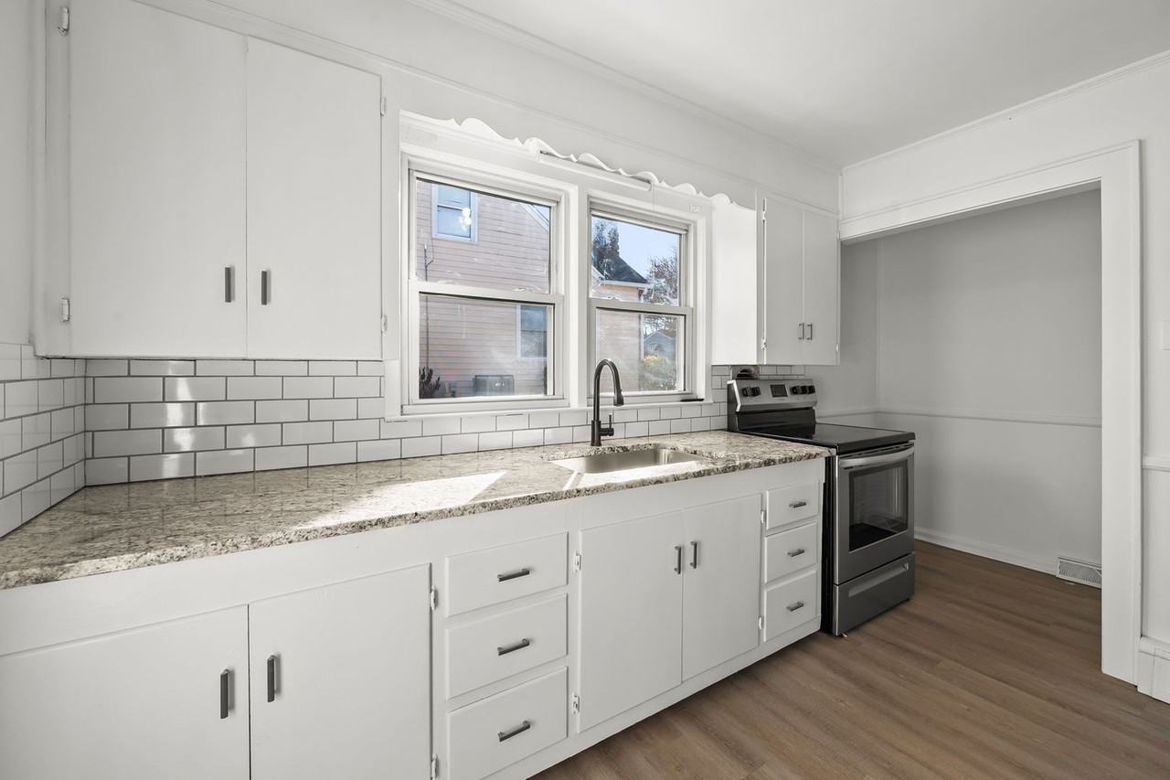 3223 Anderson Dr - Photo 4 of 22