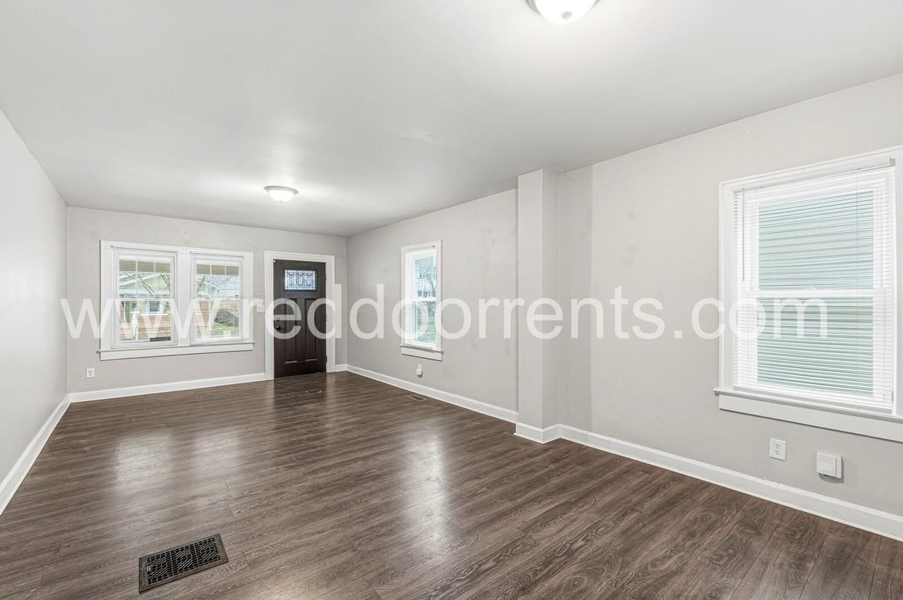 218-220 218-220 Jefferson Ave.  - 218 Jefferson Ave. - Photo 7 of 26