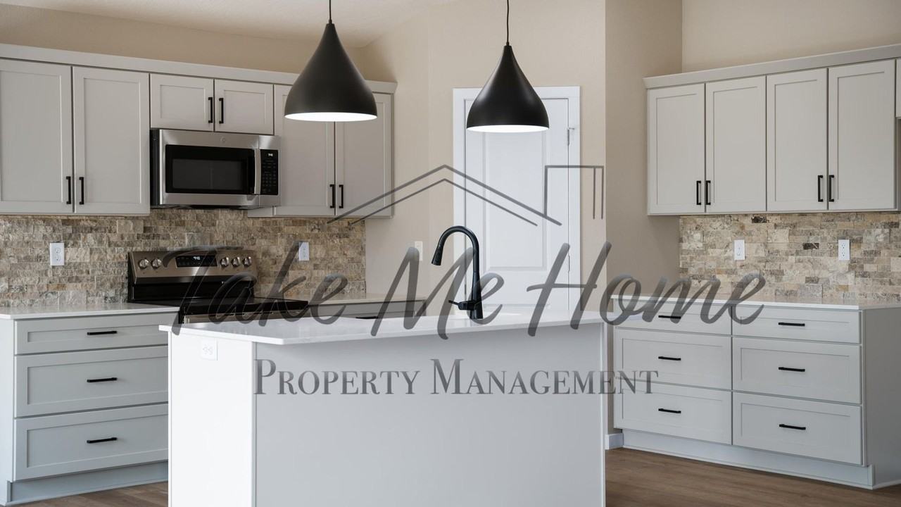 475 Summit Dr - Photo 4 of 14