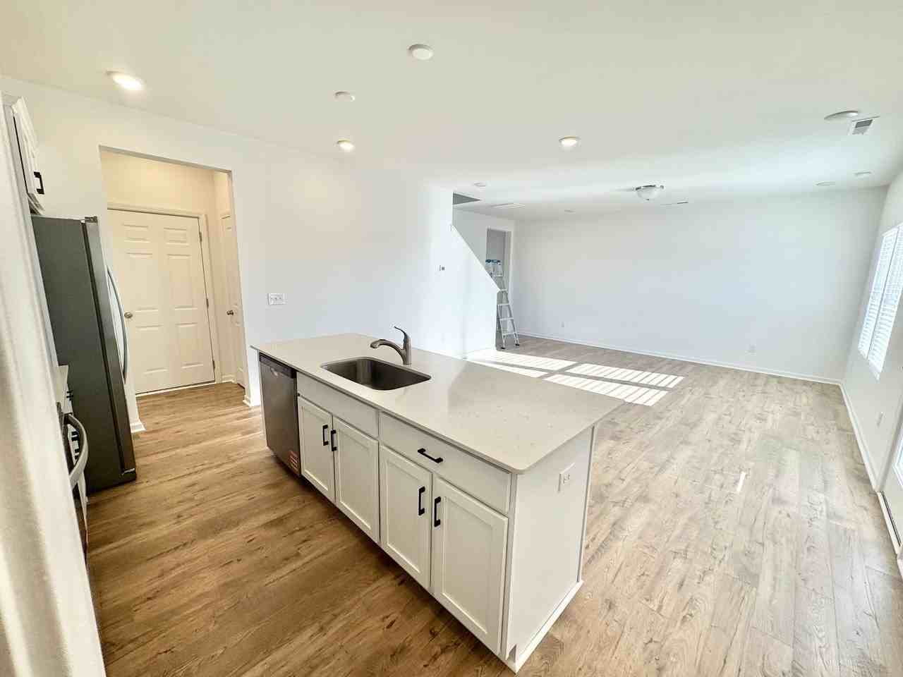 1308 1308 Stork Drive - Photo 3 of 14