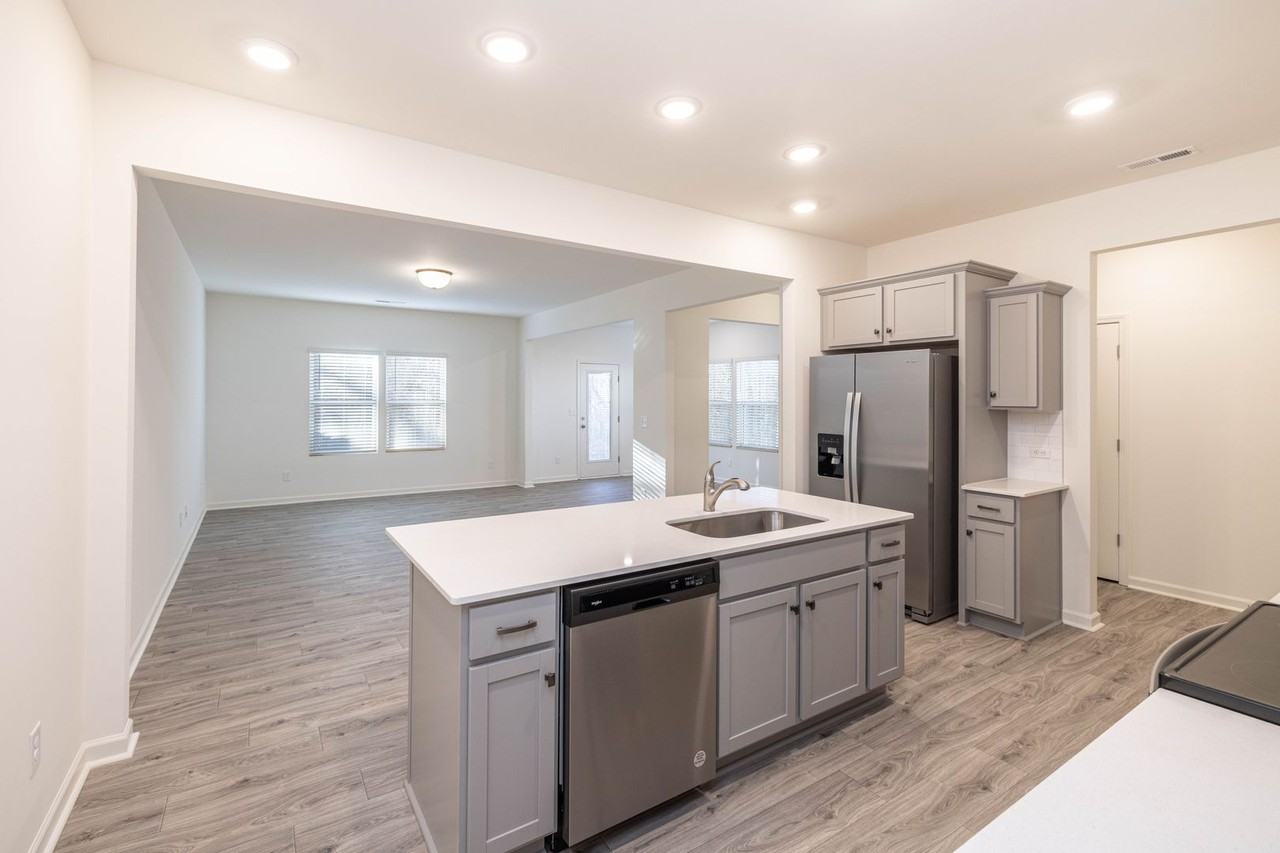 1320 1320 Stork Drive - Photo 3 of 22