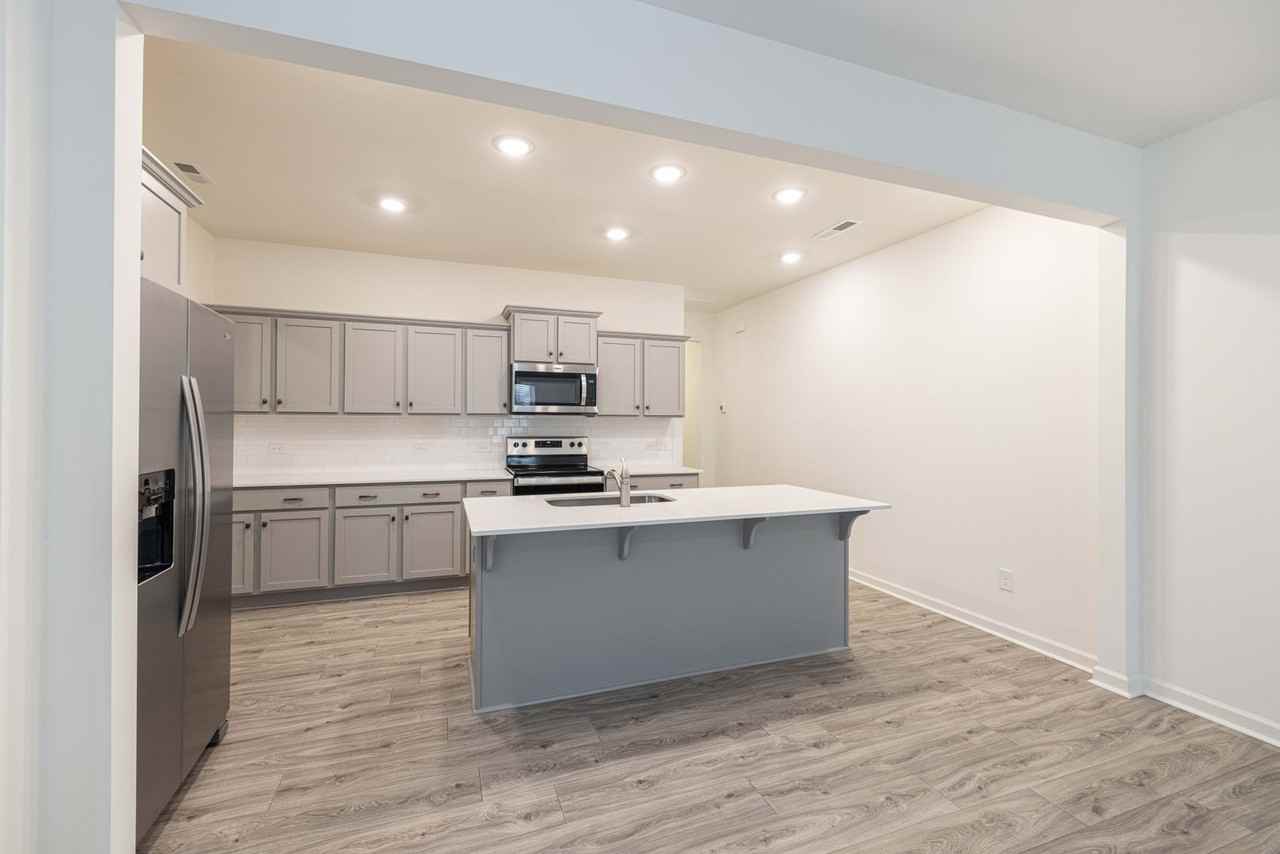 1320 1320 Stork Drive - Photo 4 of 22