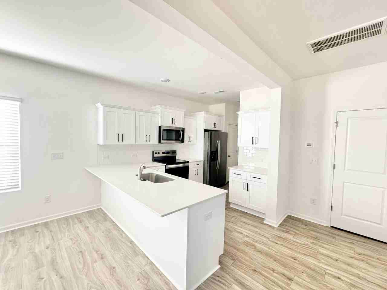 1326 1326 Stork Drive - Photo 4 of 13