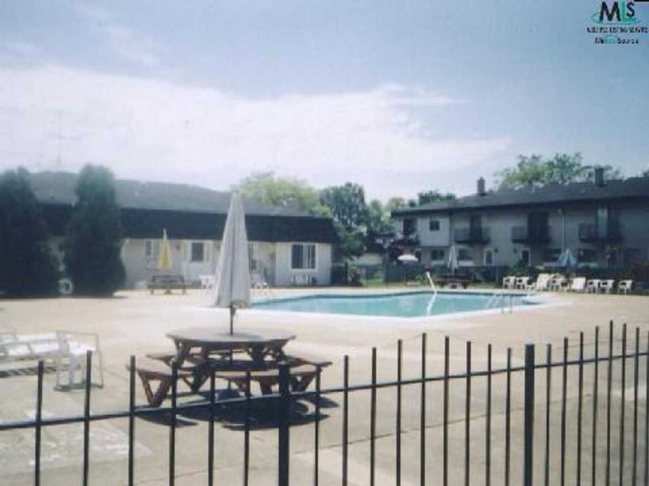 28020 28020 Universal Dr - 28020 Universal Dr - Photo 2 of 17