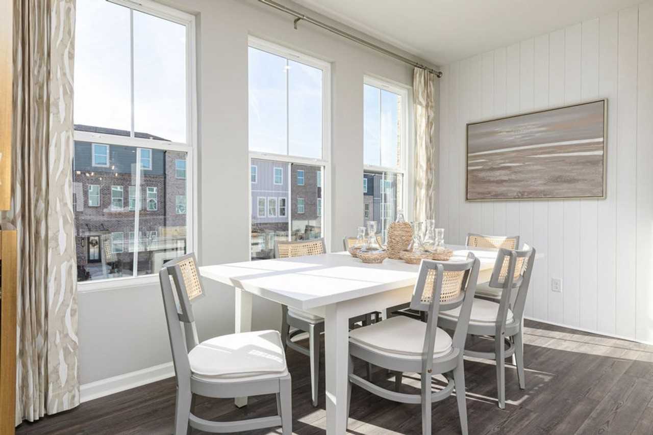 2861 Beacon Bend Xing - Photo 4 of 21