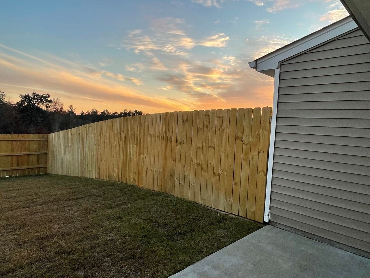 1038 Astoria Dr - Photo 7 of 47