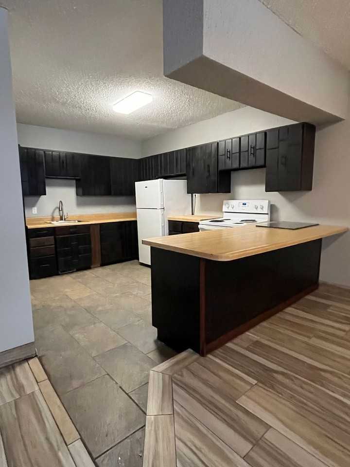 3659 Colfax Ave N - Photo 3 of 8