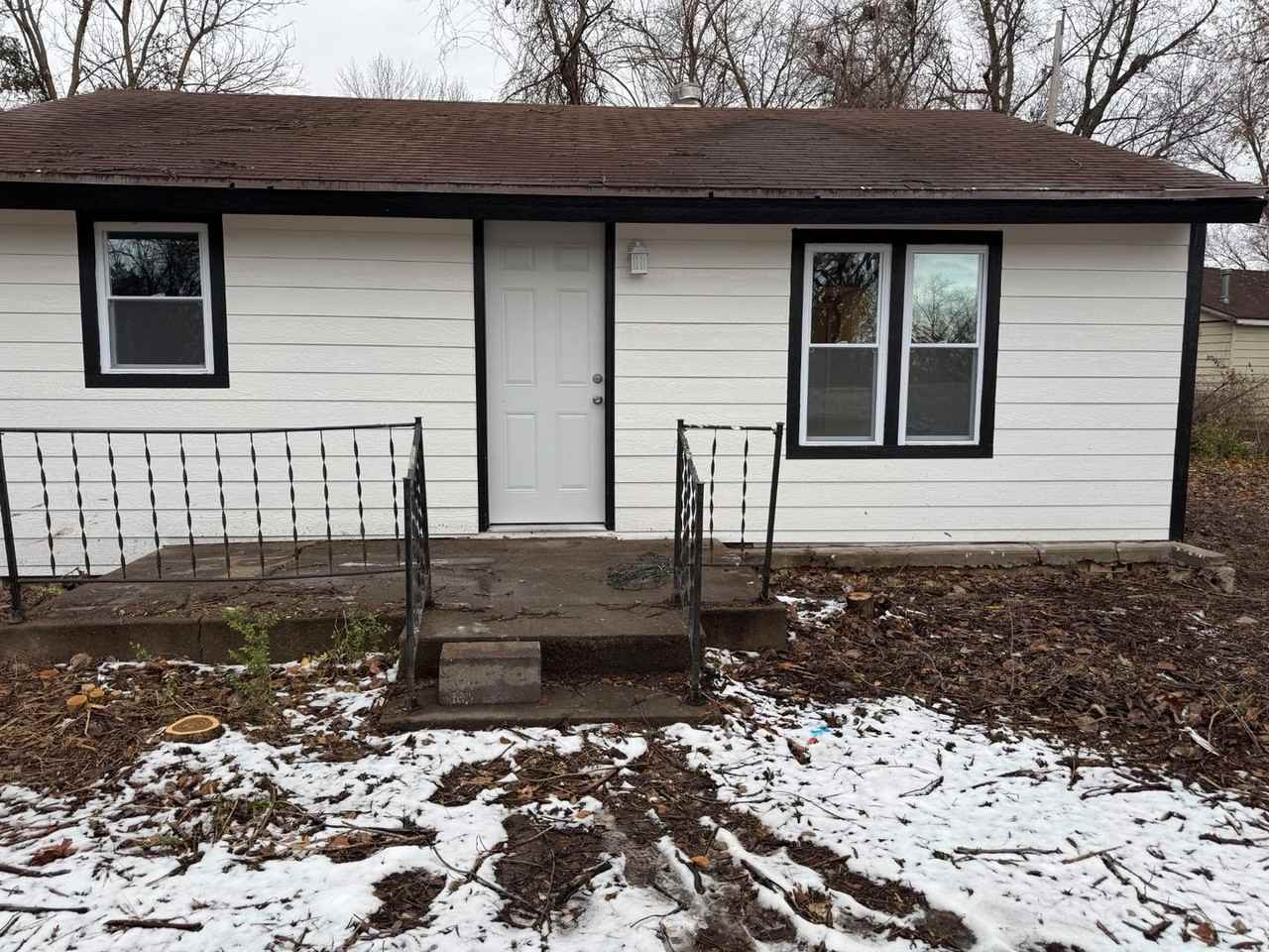 1949 Beck St - Photo 2 of 7