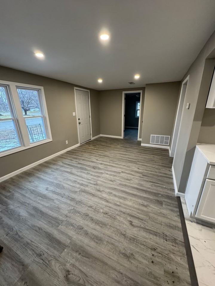 1949 Beck St - Photo 3 of 7