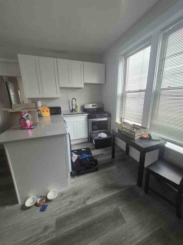 1210 W. Lexington - Photo 3 of 28