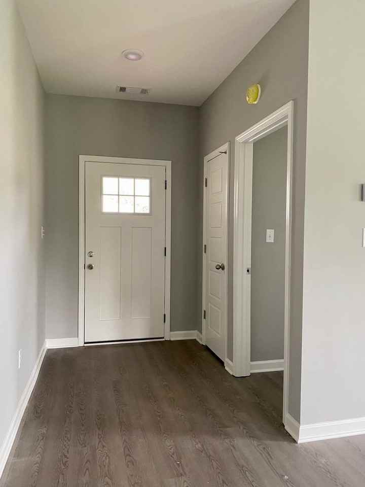 34 Anna Ln - Photo 3 of 18