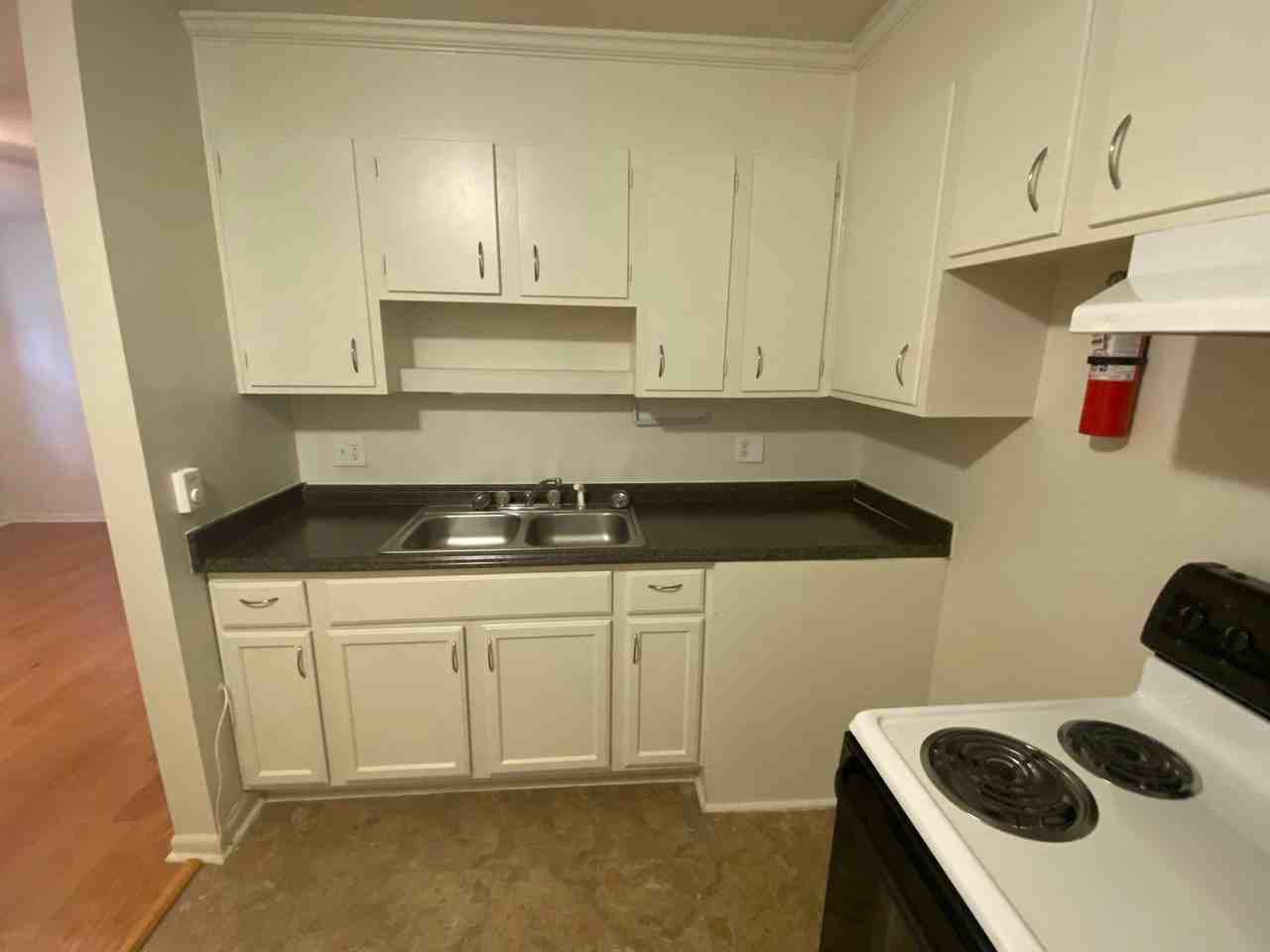 2008 Jersey Ave - Photo 6 of 16