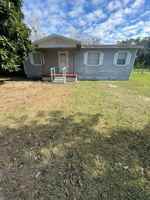 featured image of 1115 E Bay St