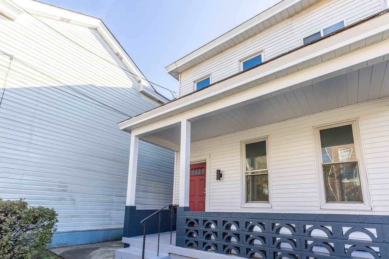 624 Excelsior St - Photo 6 of 39