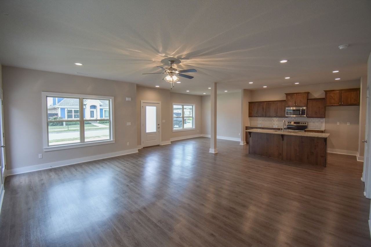 708 N Malbec Rd - Photo 4 of 29