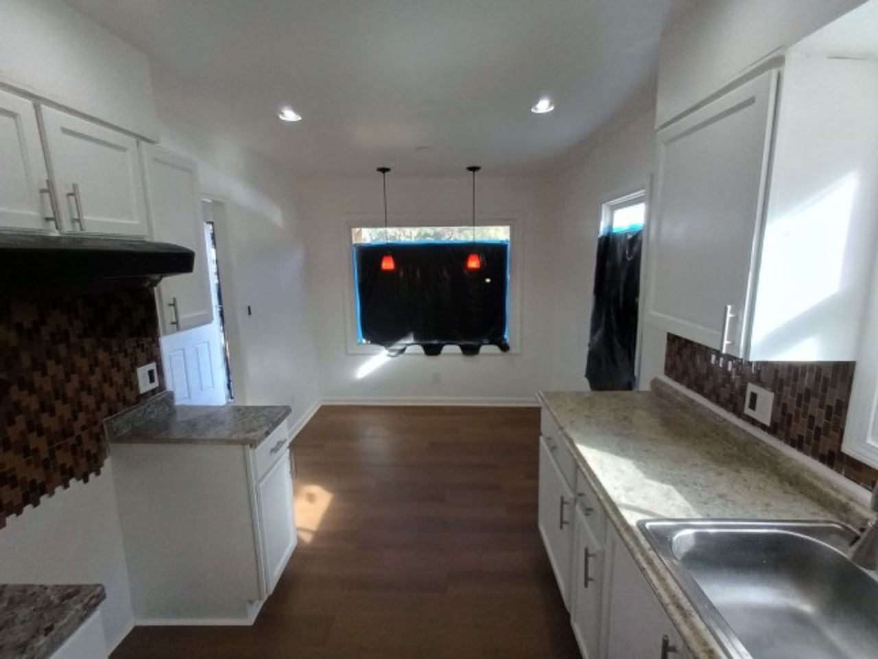 19335 Gable St - Photo 6 of 15