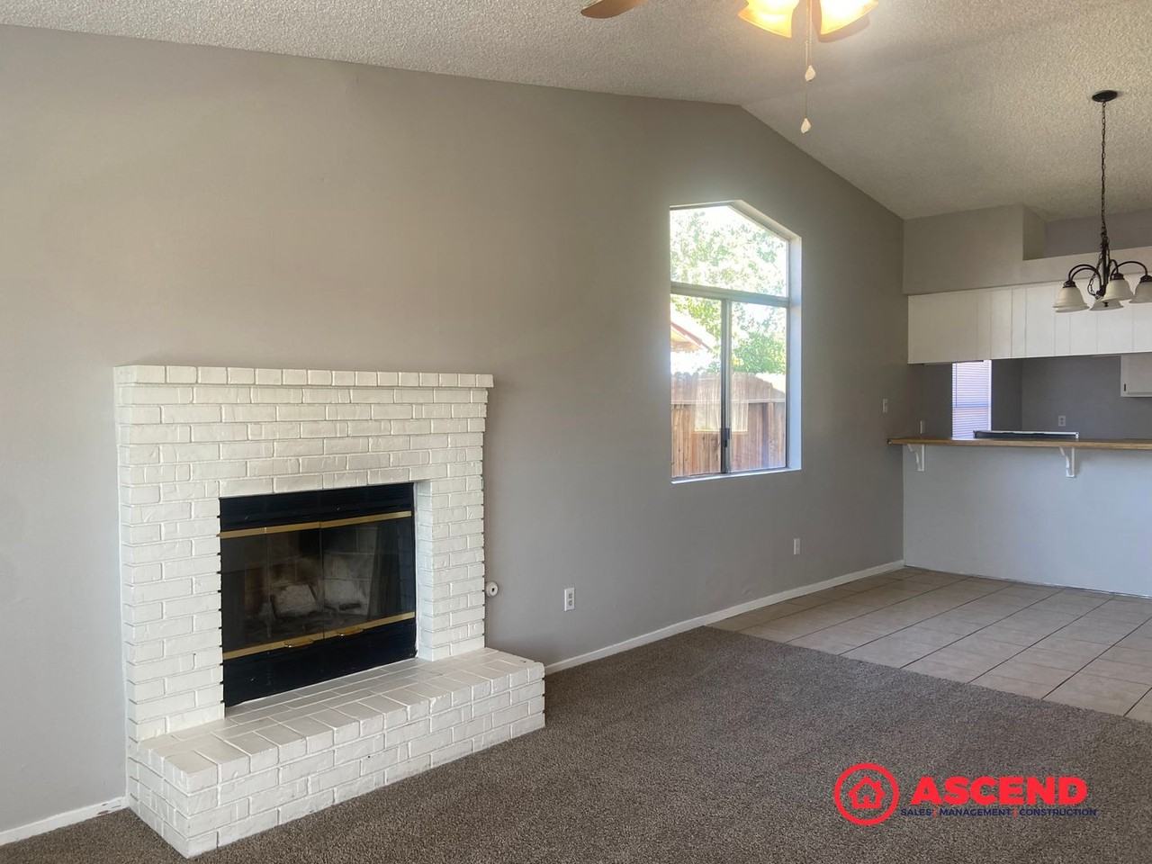 506 Adelaide Ave - Photo 2 of 8