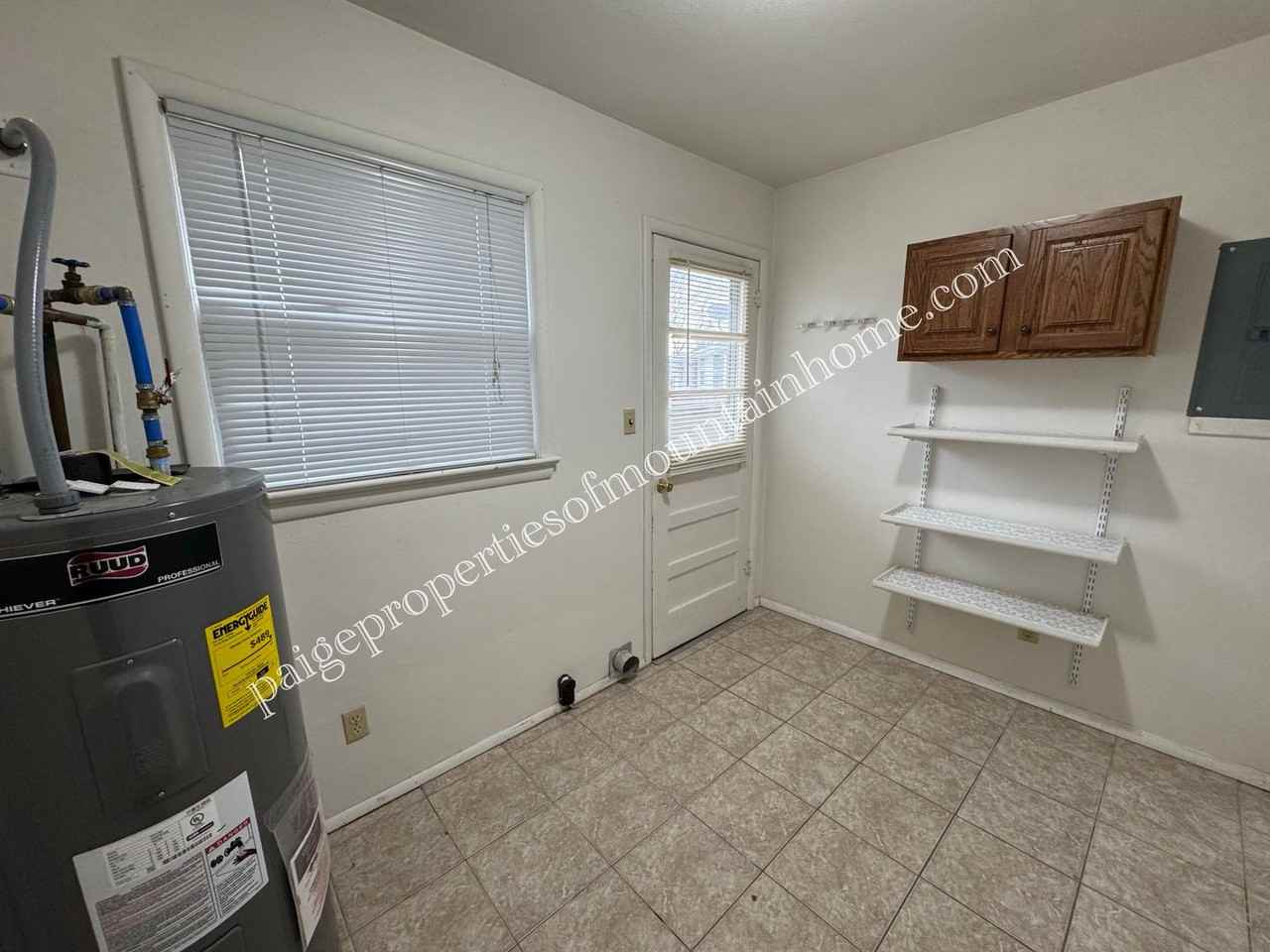 414 Ashington Dr - Photo 5 of 21