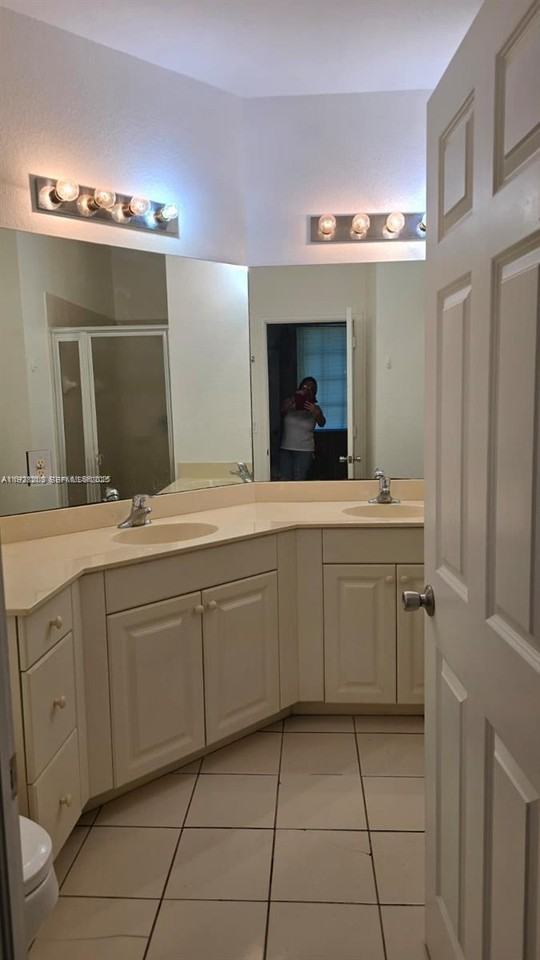 2002 Freeport Drive #4108 - Photo 4 of 16