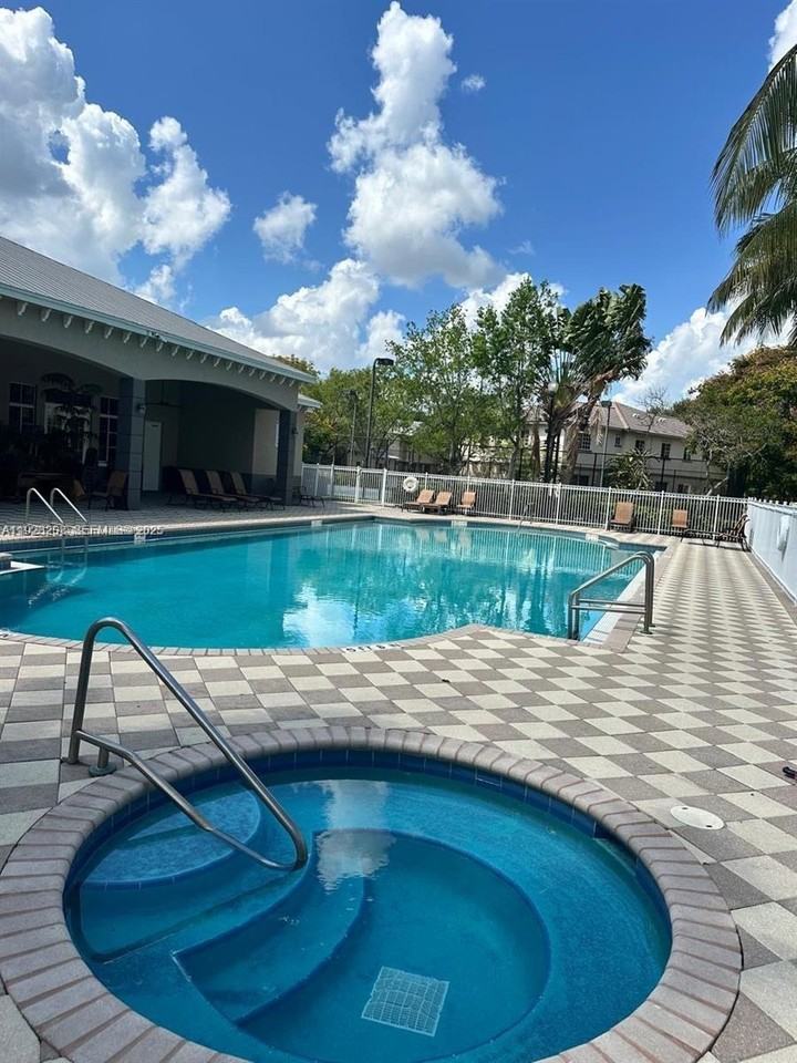 2002 Freeport Drive #4108 - Photo 2 of 16