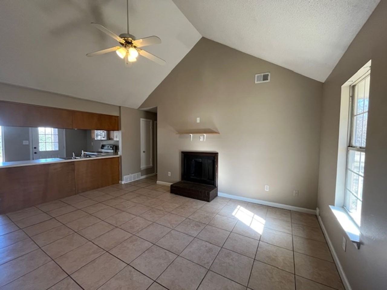 5928 Briarwood Dr - Photo 3 of 10