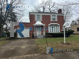 1430 Amberley Dr - Photo 1 of 1