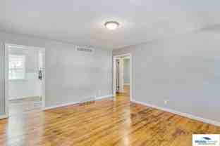 2532 S Greenwood St - Photo 1 of 1