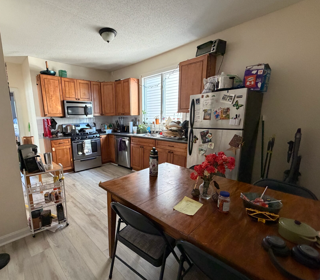 68 Winchester St - Photo 2 of 11