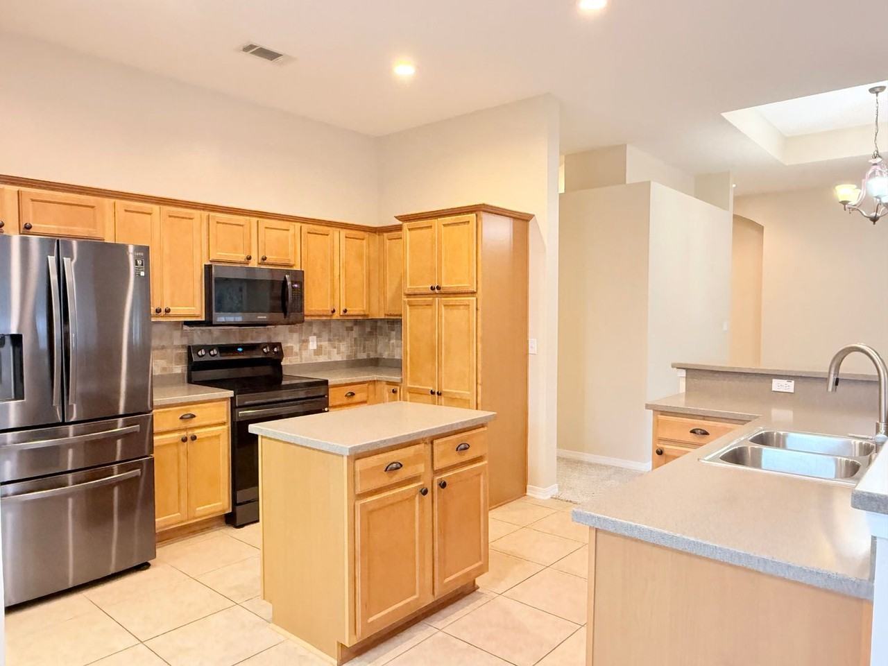 5659 Tiger Woods Dr - Photo 5 of 18