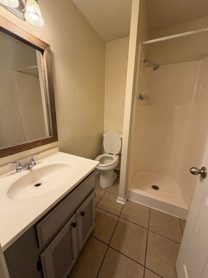 1519 S 16th St - Photo 7 of 9