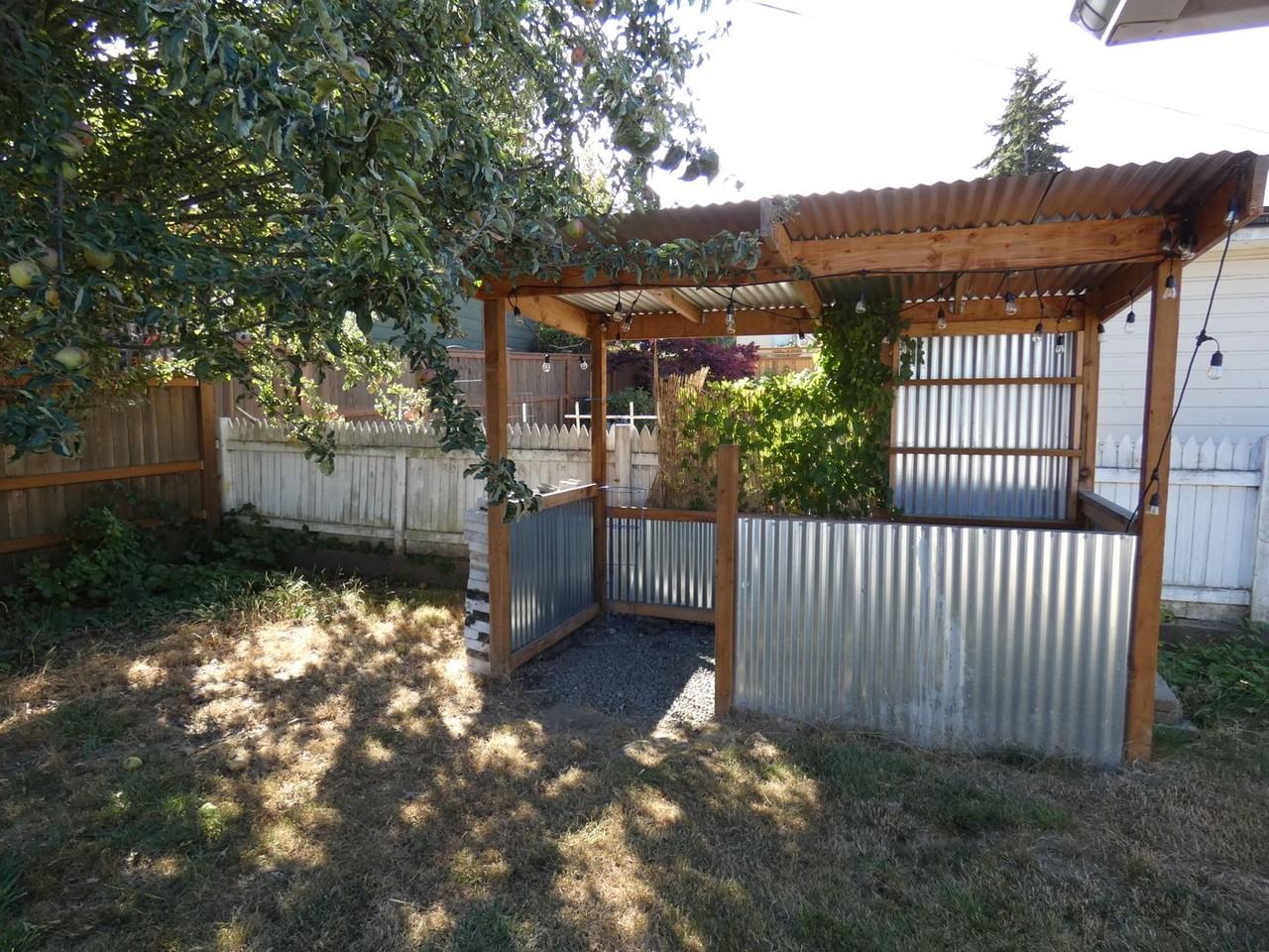 615 S Washington St - Photo 2 of 20