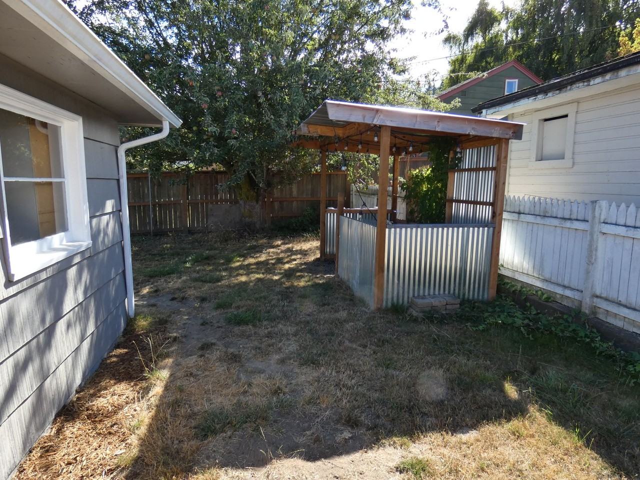 615 S Washington St - Photo 7 of 20