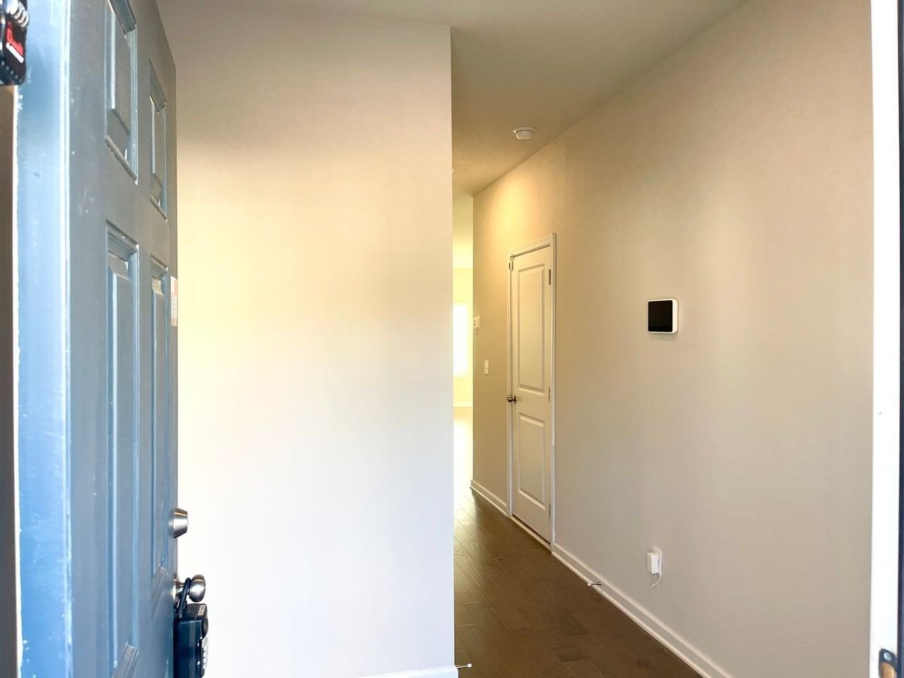 3502 Lakeview Crk - Photo 2 of 24