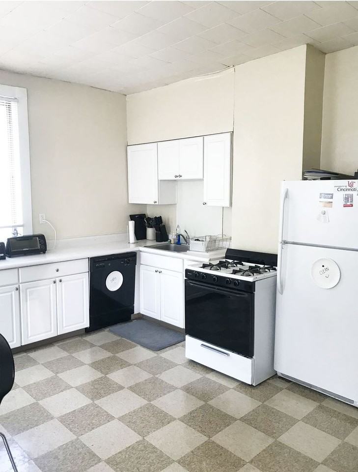 2811 Glendora Ave - Photo 2 of 5