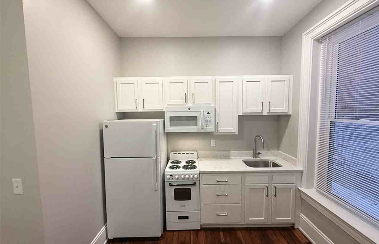 Jefferson 2724 - Photo 2 of 6