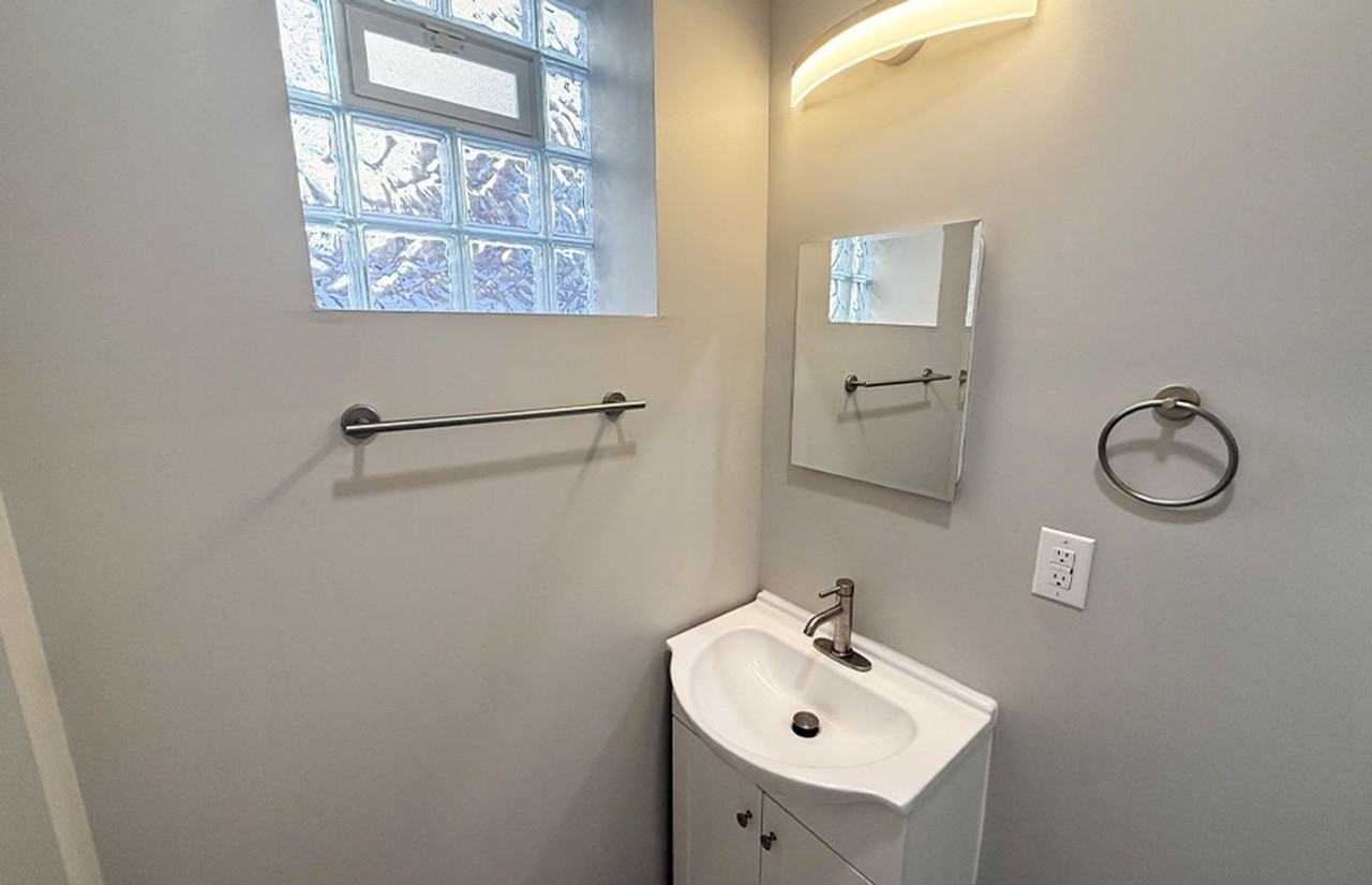 Jefferson 2724 - Photo 6 of 6