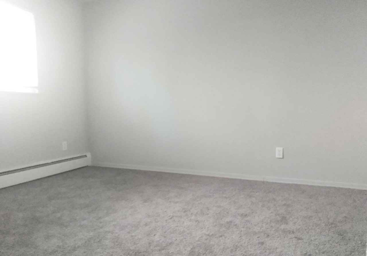 Senator Place - Photo 5 of 18