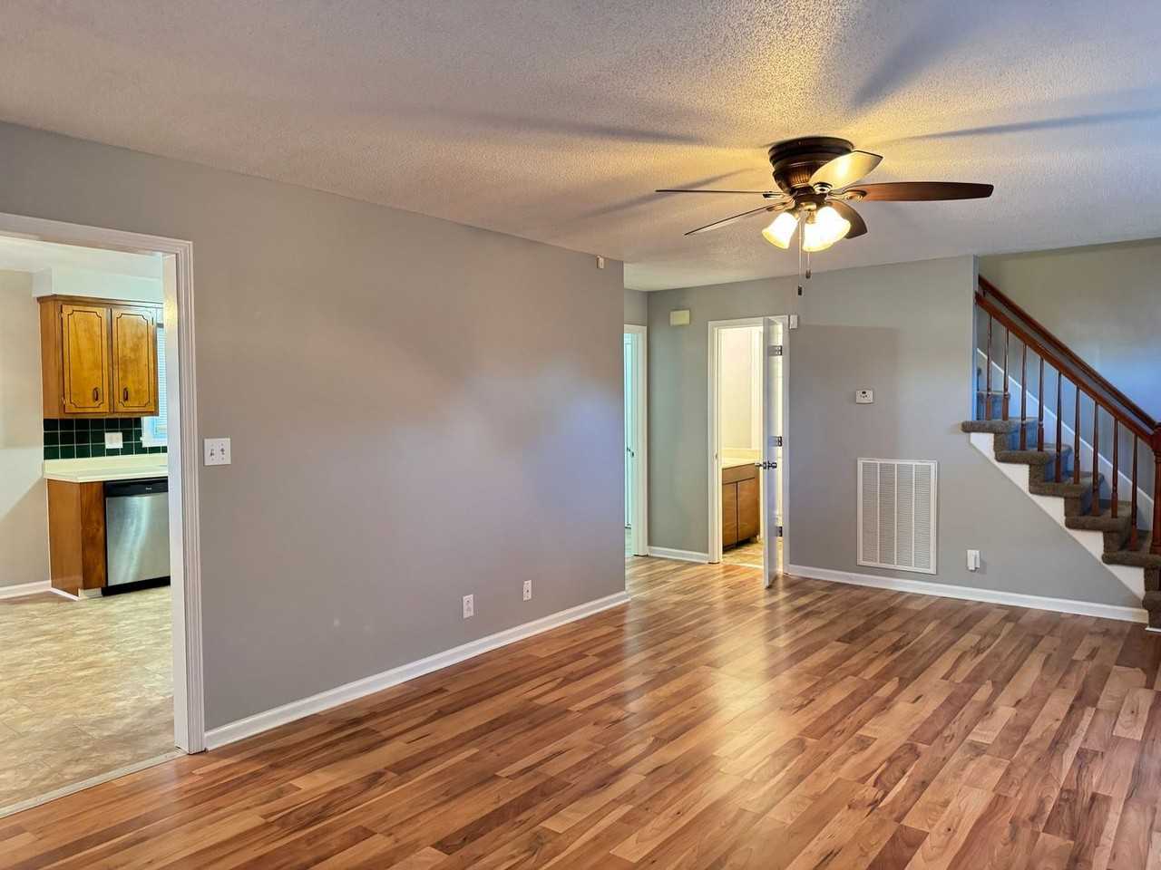 1829 Bourne Cir - Photo 5 of 25