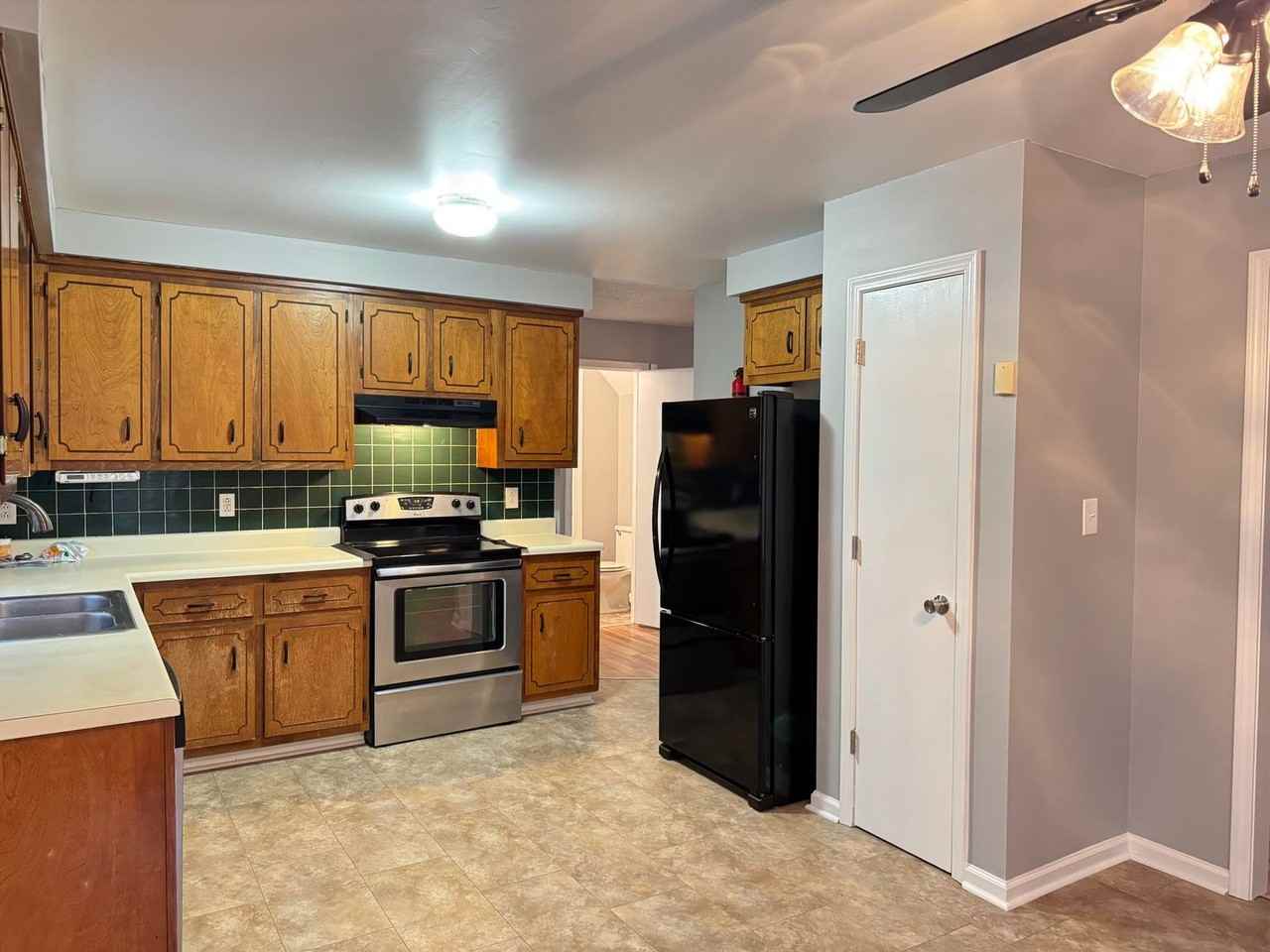 1829 Bourne Cir - Photo 7 of 25