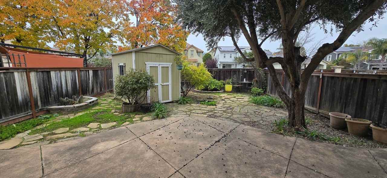 2512 Bickford Cir - Photo 6 of 35