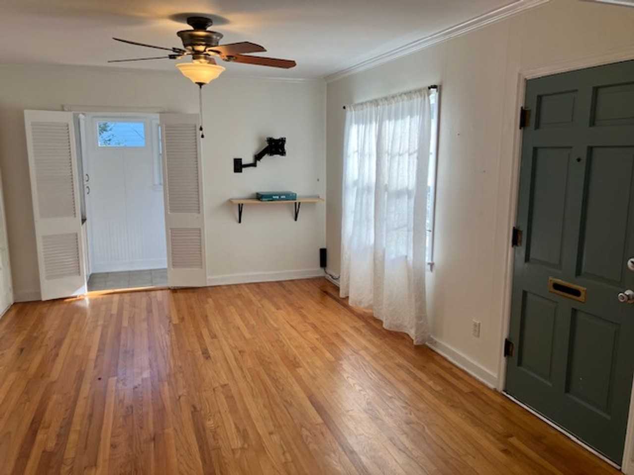 1314 Marshall St - Photo 4 of 14